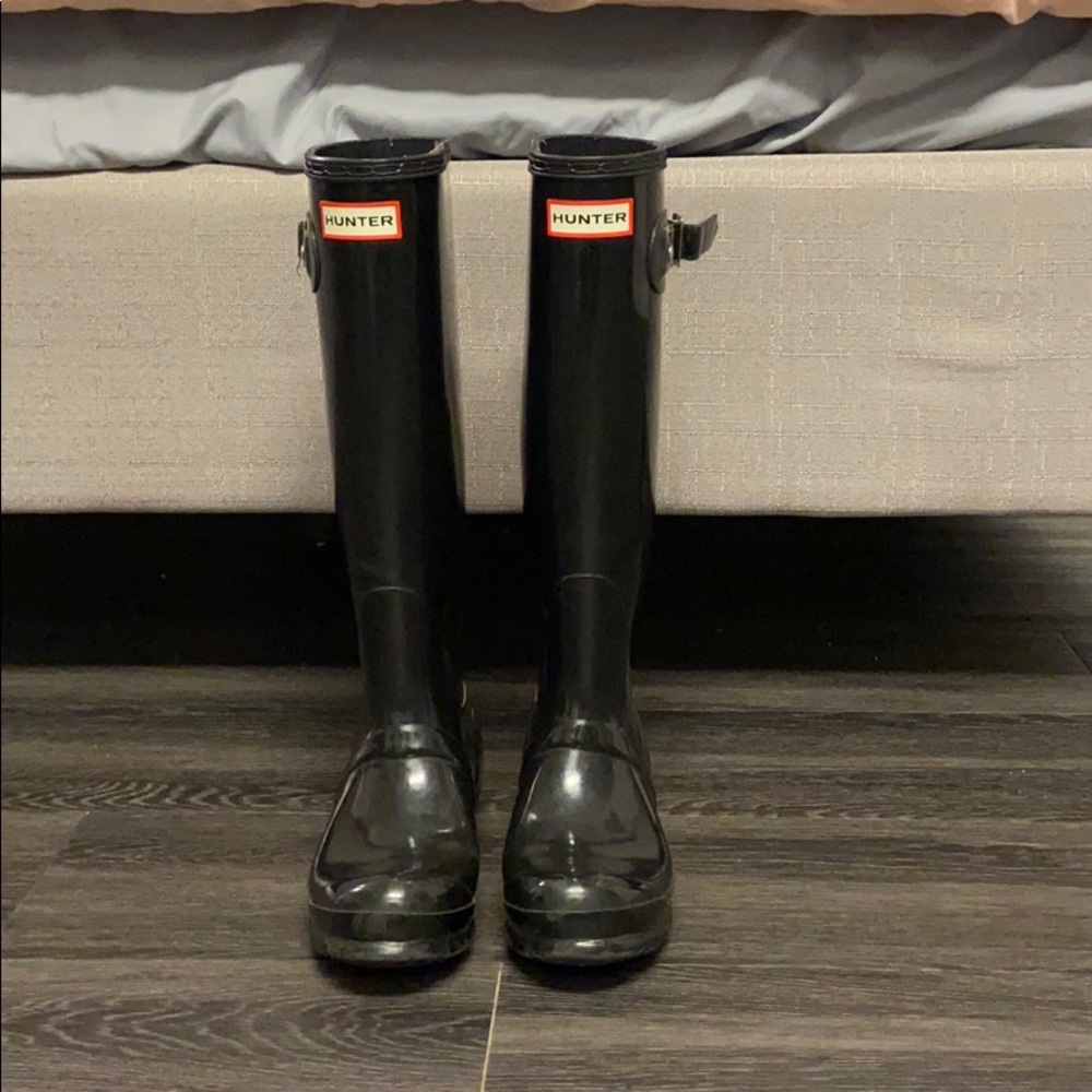 Women’s size 5 Hunter rainboots
